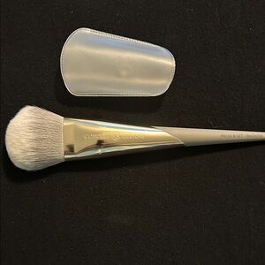 Complex Culture Bronzer Brush